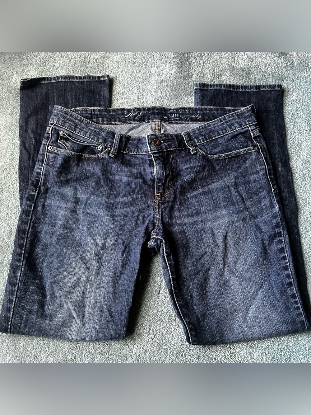 Vintage Straight Leg Low/Mid Rise Levi’s